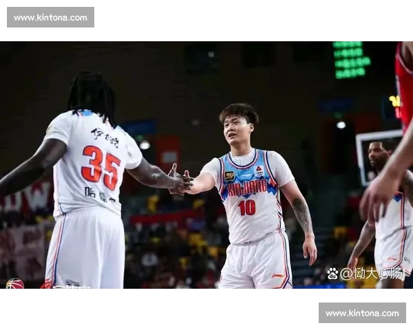 CBA赛事精彩直播全程跟踪分析篮球场上的每一个激动瞬间